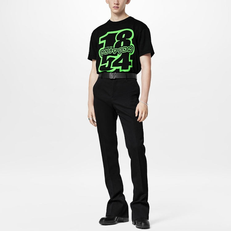 Kaos Lengan Pendek Leher Bulat LOUIS VUITTON FW22 dengan Cetakan Angka dan Huruf, Unisex, Hitam