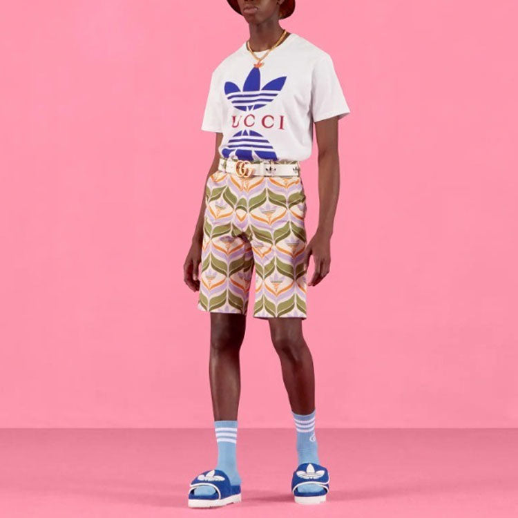 Kolaborasi GUCCI x adidas Originals SS22 Kaos Lengan Pendek Pria dengan Cetak Logo Blok Warna Geometris, Putih