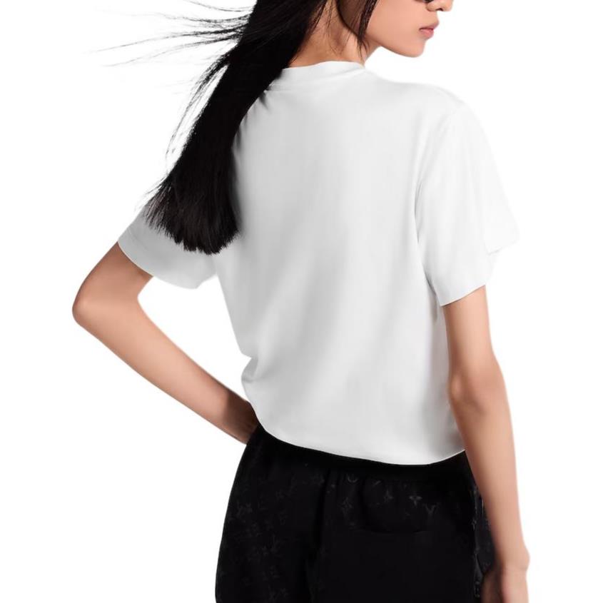 Kaos oblong berkerah bulat dengan detail resleting khas LOUIS VUITTON untuk pria dan wanita.